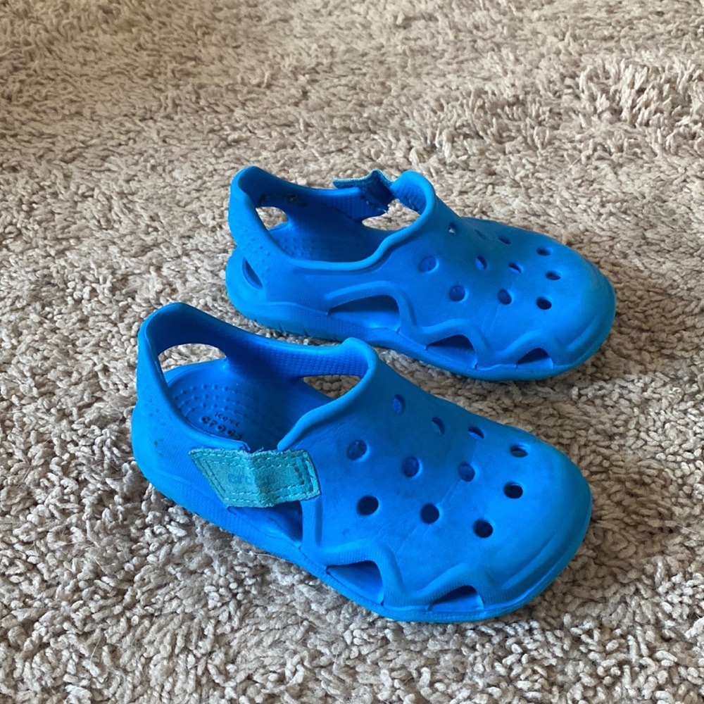 Size c8 Swiftwater Croc